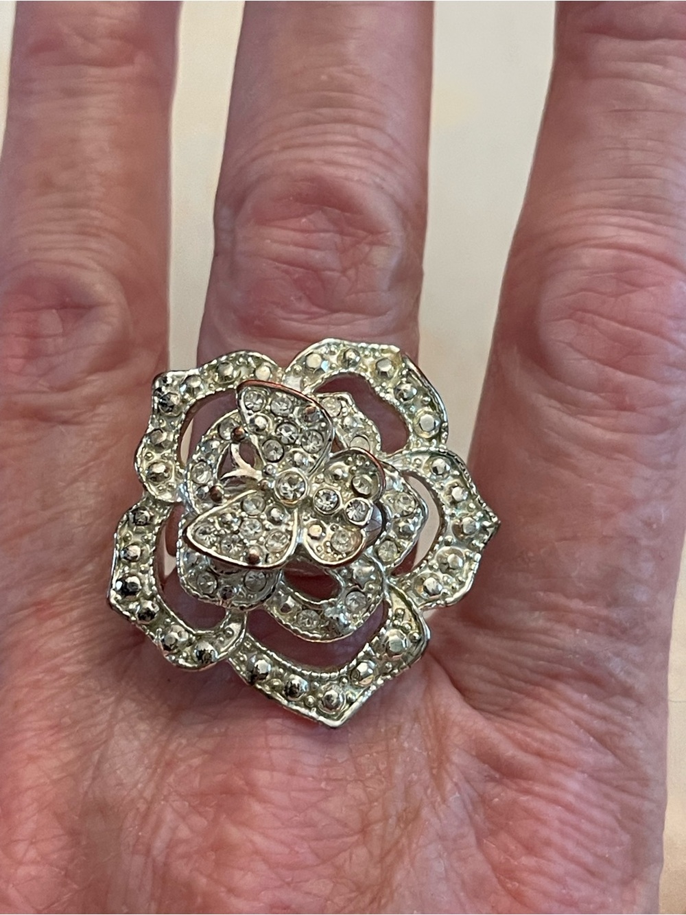 Crystal Flower Statement Ring - Silver Rhinestones 7.5 8